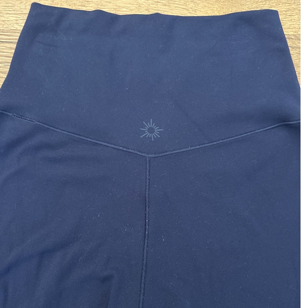 OFFLINE by Aerie Real Me High Rise Crossover Flare Leggings Navy Blue Small S/P - Picture 10 of 12